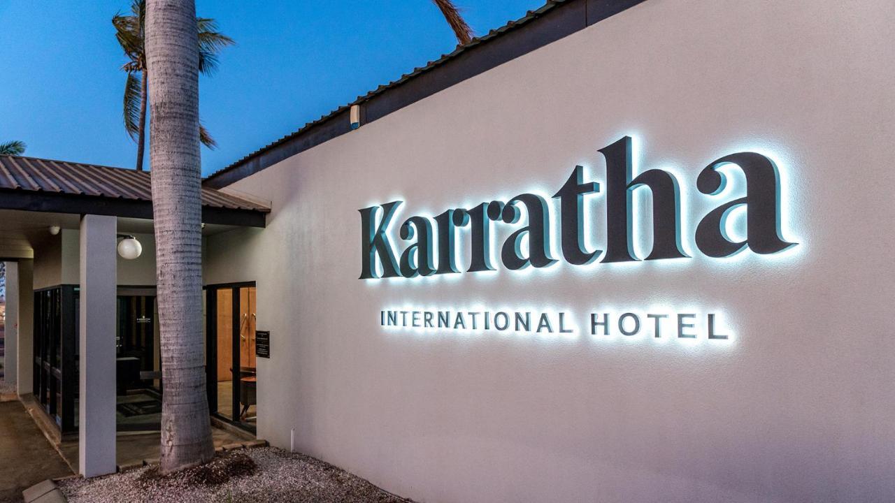 Karratha International Hotel Bagian luar foto